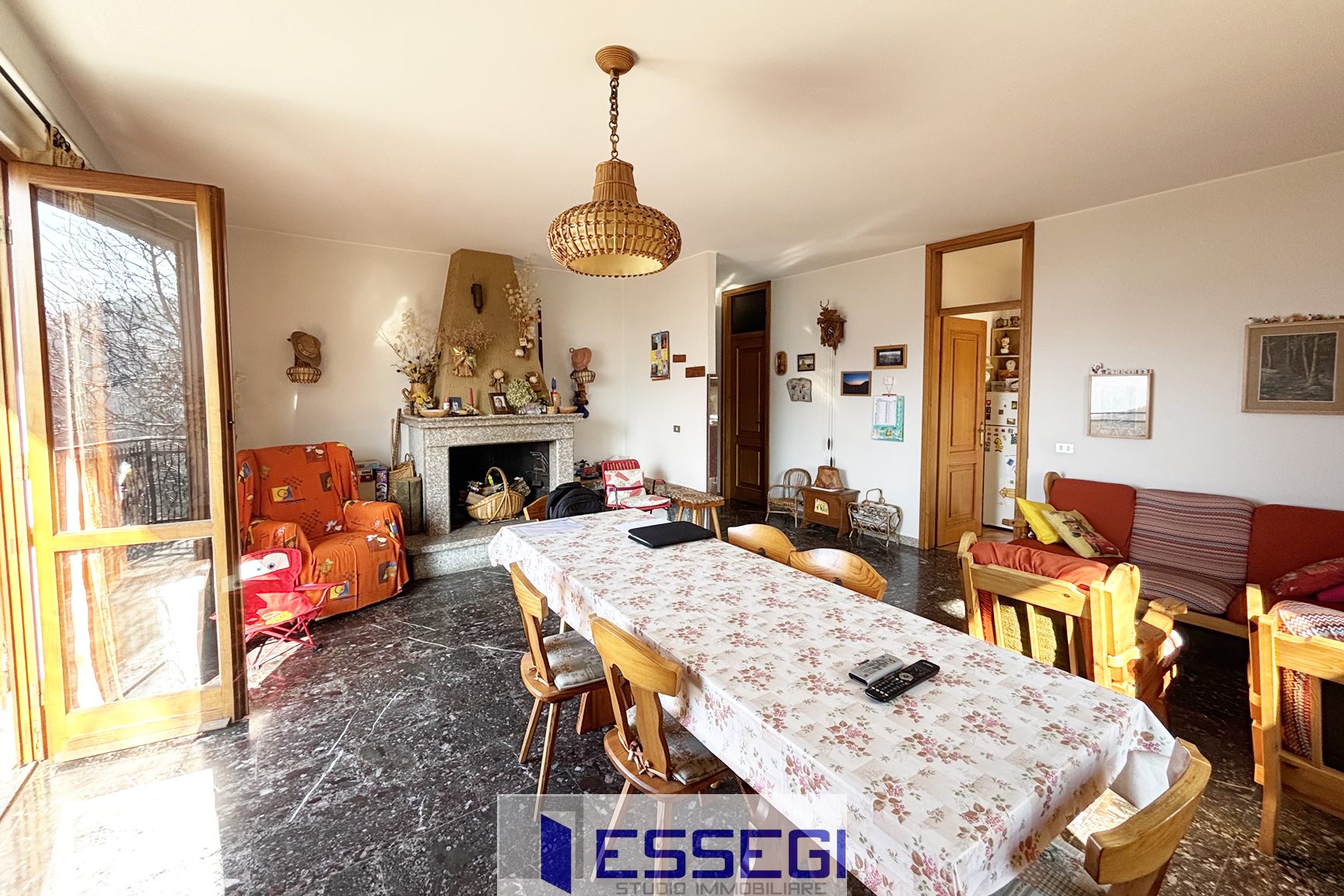 VELESO Casa indipendente